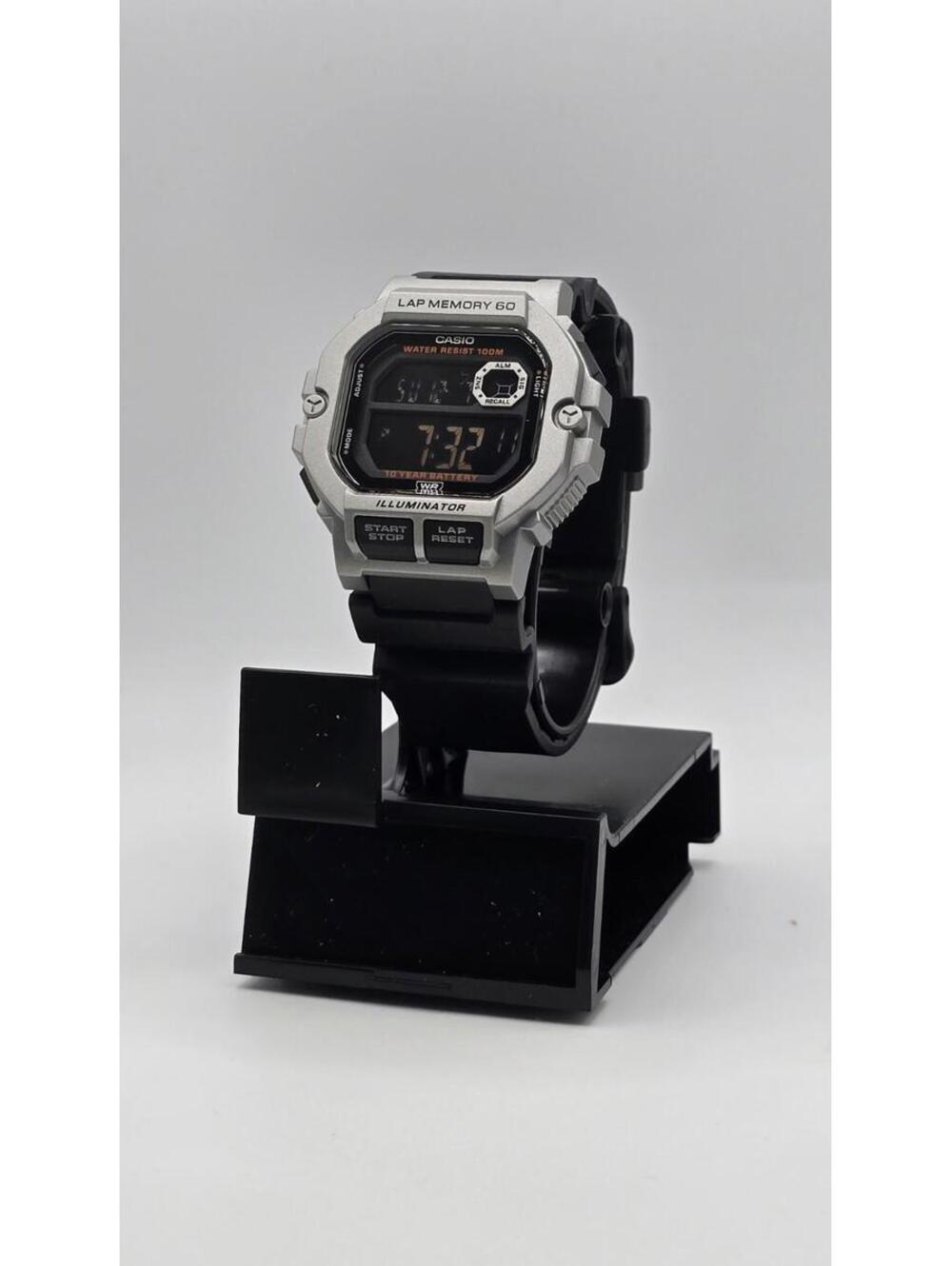Casio Men’s Black and Silver Digital Sport Watch with Grey Dial WS1400H-1BV